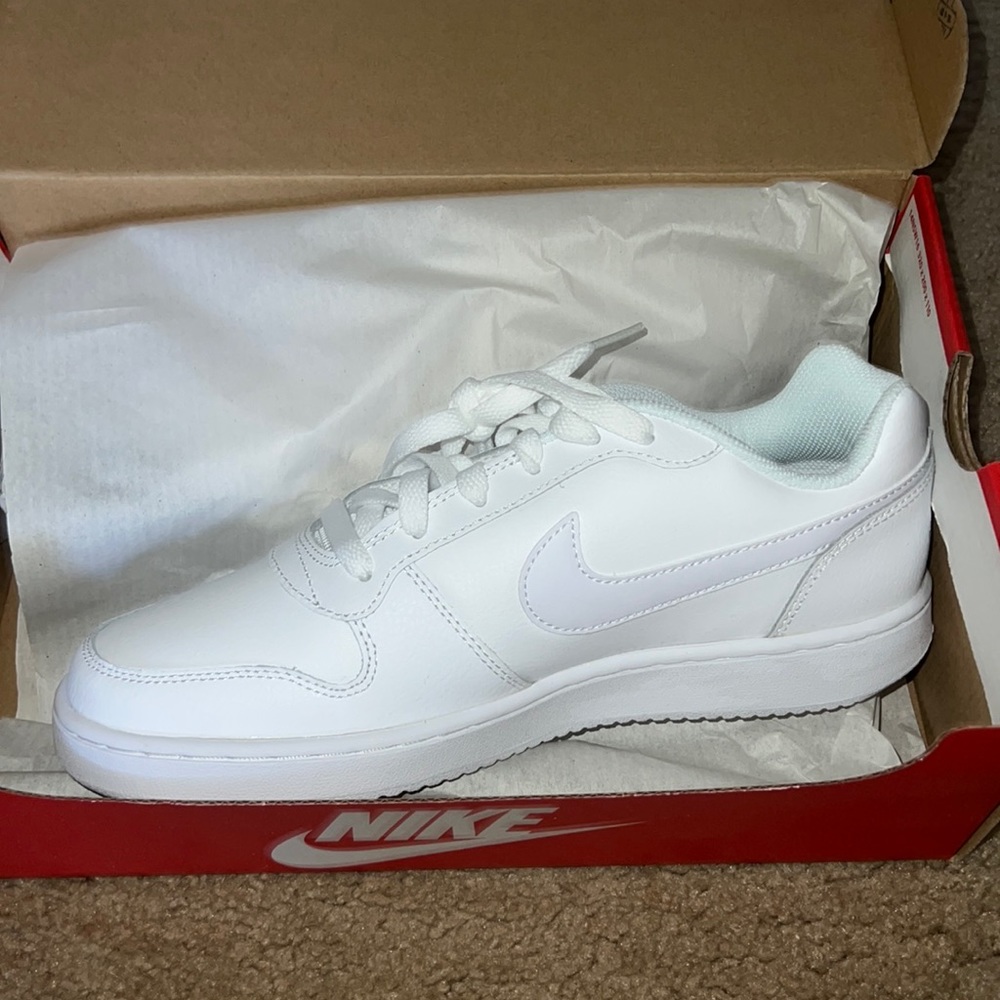 White Air Forces Nike